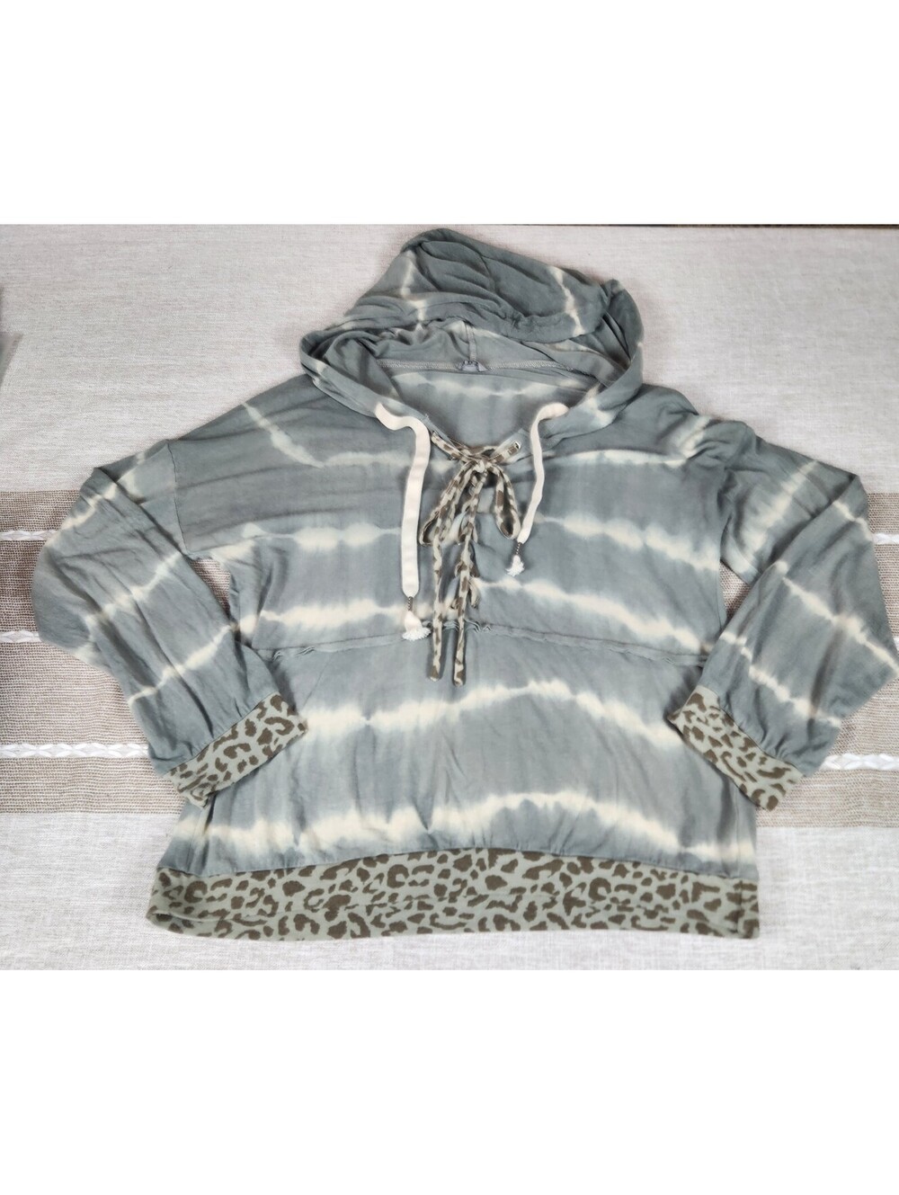 Pol Women's Hoodie Gray White Tie Dye Striped  Sweatshirt Leopard Print Size M